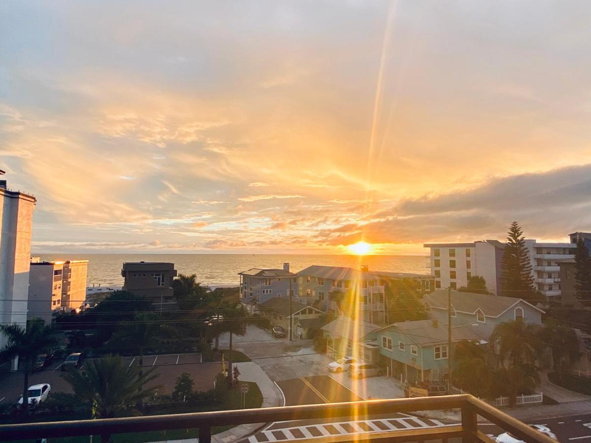 Gulf Coast Gold Private Condo - 2Bed, 2Bath, Sleep 6, Across Street From Beach, Balcony Views Of Sunsets, Beach & Gulf, Pool, Gym Сант Пит Бич Экстерьер фото